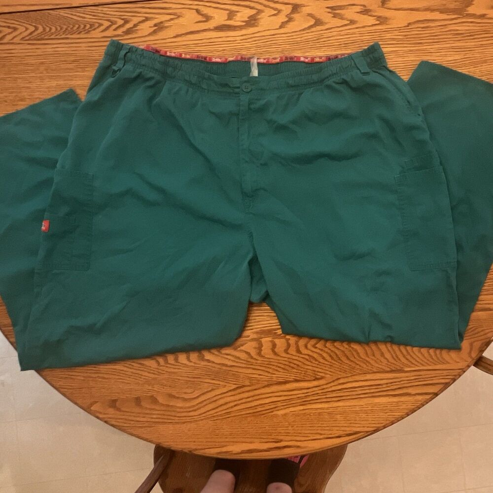 Dickies Green Solid Unisex Bottoms